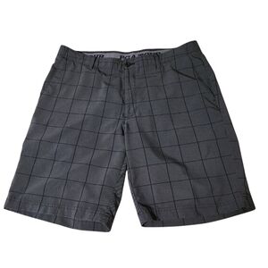 PGA TOUR Men's Size 38 Golf Shorts Gray Plaid Flat Front Pockets Belt Loops